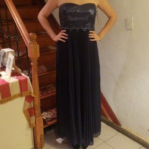 Betsy & Adam Evening Gown (Size 10)